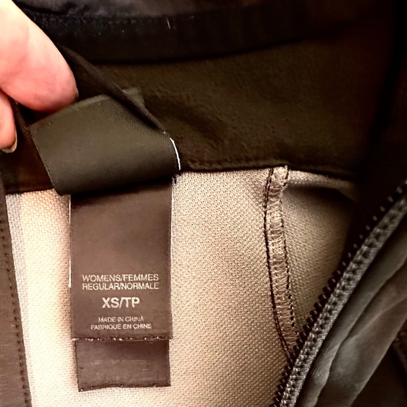 The North Face Jacket Black Soft Shell Flight Series Windstopper; size XS (4-6) - Picture 4 of 7